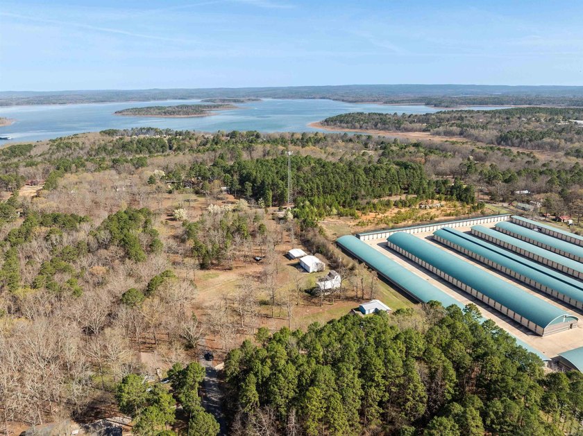 Heber Springs and Greers Ferry Lake awaits you! Located on the - photo 4