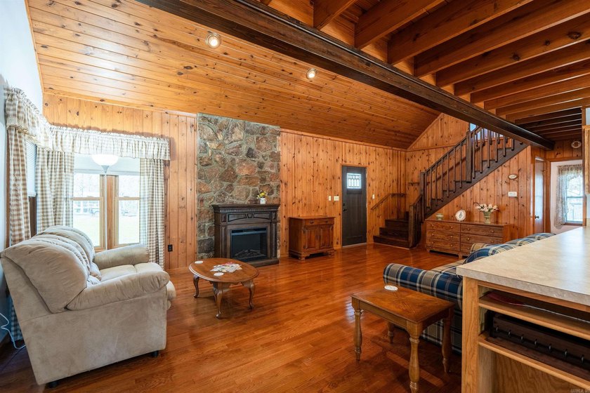 Heber Springs and Greers Ferry Lake awaits you! Located on the - photo 10