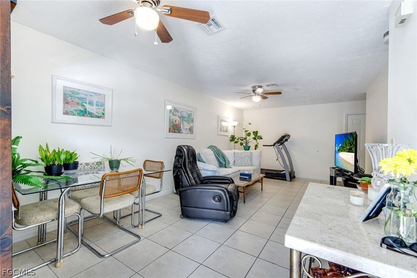 Listed below recent appraised value. Back on the market after - photo 5