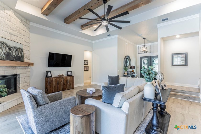 This beautiful custom 4-bedroom, 4-bath home has all the space - photo 5