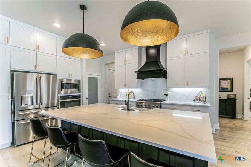 This beautiful custom 4-bedroom, 4-bath home has all the space - photo 6
