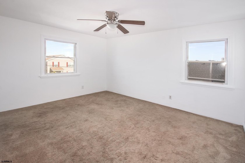 Gorgeous large 4 Bedroom 2 Bath 2300sq ft 3 story rebuilt raised - photo 8