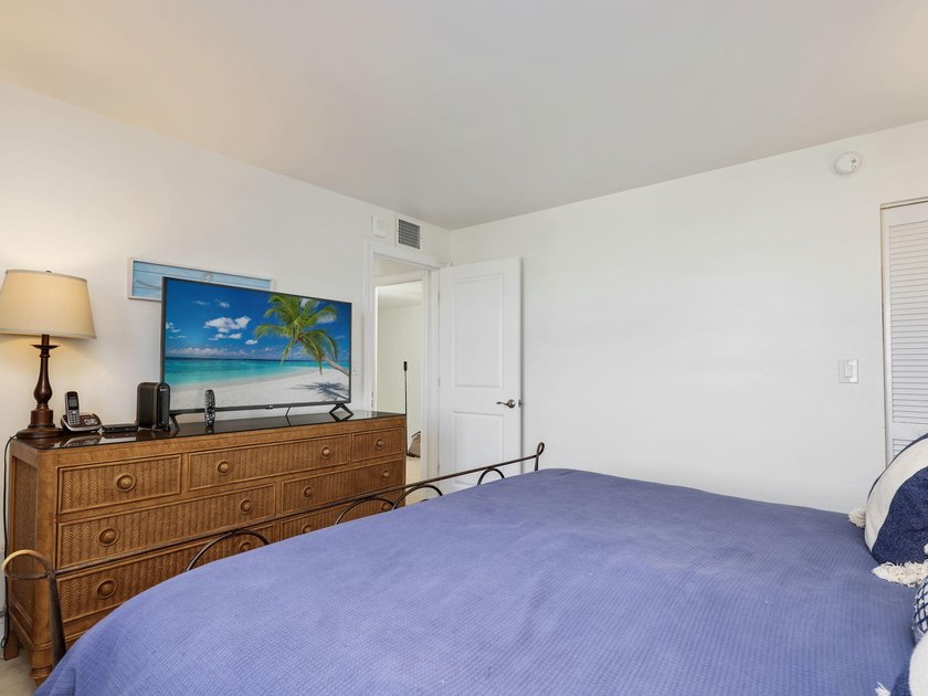 Experience luxury beachfront living from this highly - photo 14
