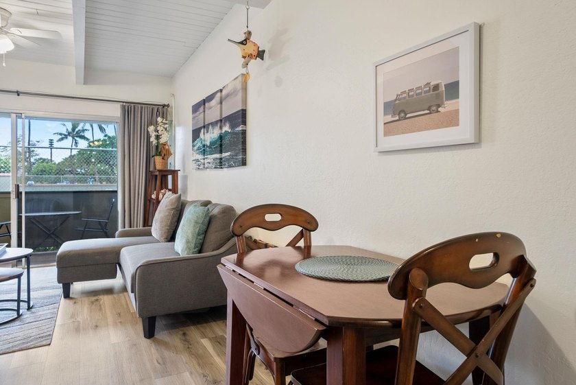Excellent renovated studio unit located in the sweet spot of - photo 5
