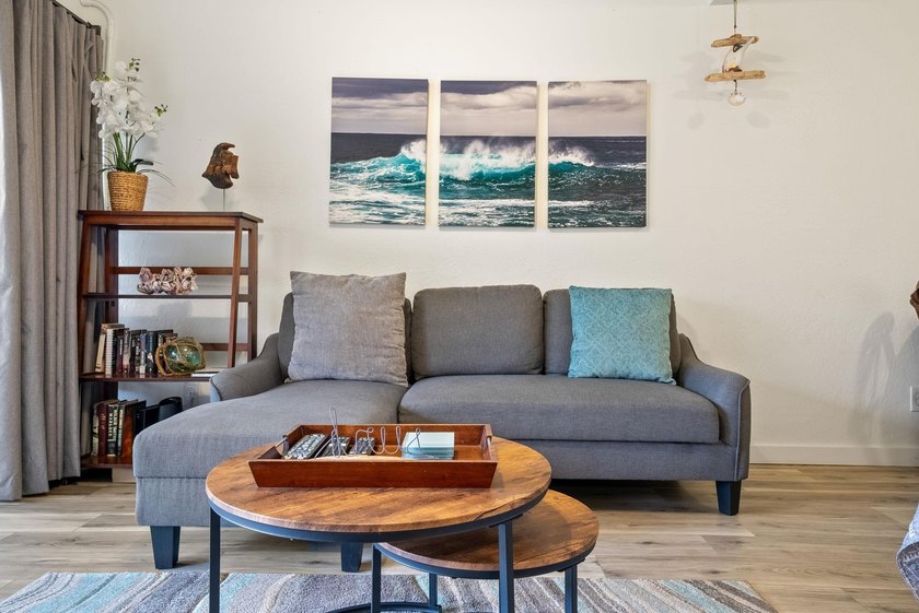 Excellent renovated studio unit located in the sweet spot of - photo 9