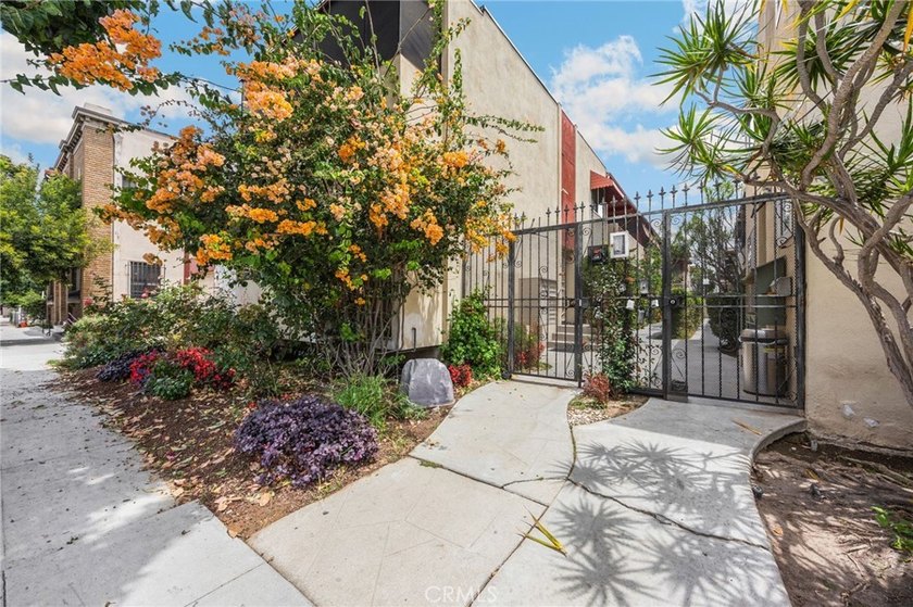 Welcome to this charming top floor 1 bedroom, 1 bath own your - photo 20