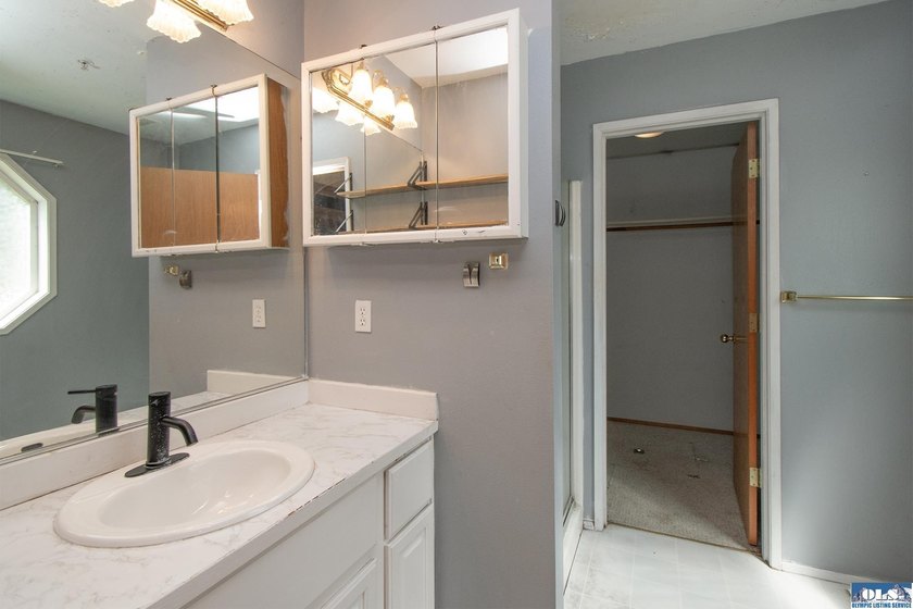Some properties come along only once. This is one of them - photo 46