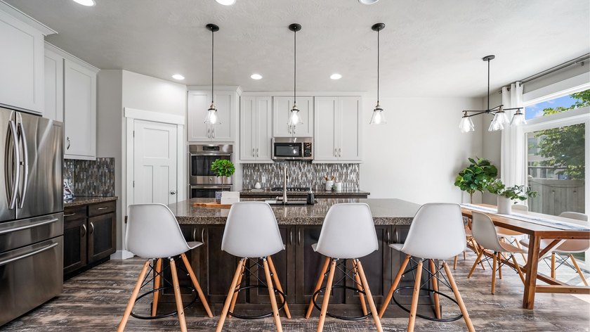 Welcome to this exceptional 3,789 sq. ft. two-story home in one - photo 11