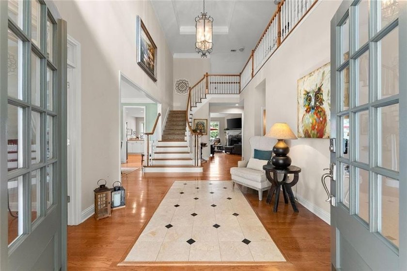Welcome to your new home, perfectly situated on the 15th fairway - photo 6