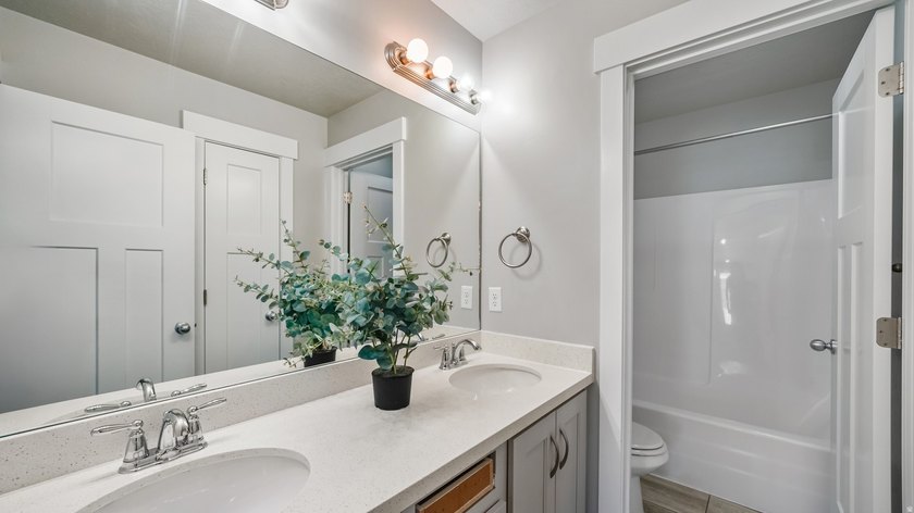 Welcome to this exceptional 3,789 sq. ft. two-story home in one - photo 17