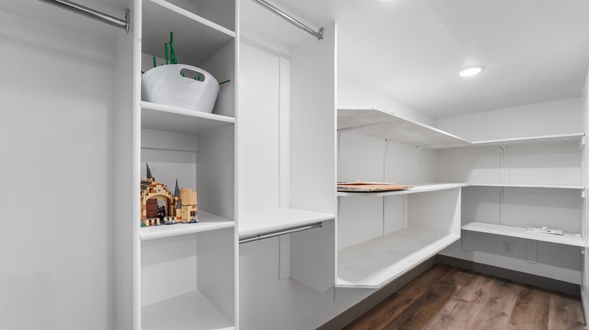 Welcome to this exceptional 3,789 sq. ft. two-story home in one - photo 25