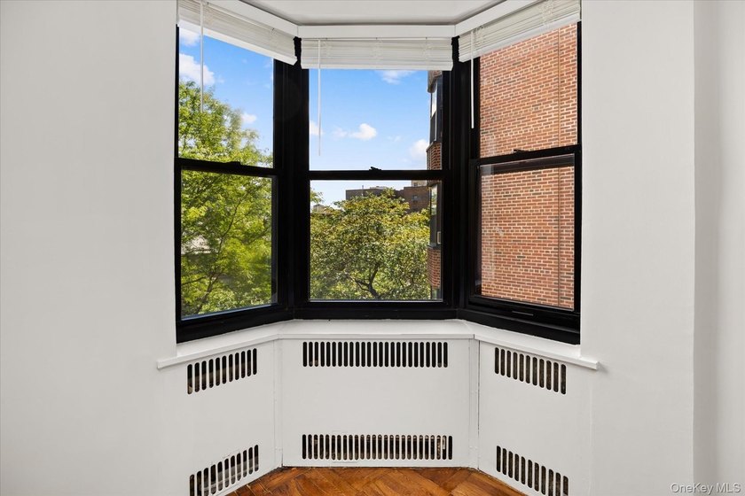 Sweet Renovated One Bedroom on Tree-lined Street - Park Terrace - photo 9