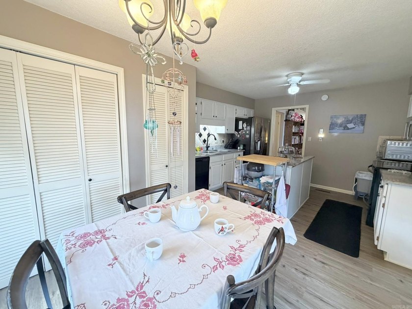 Lake-view home with so much to offer. This 3-bedroom, 2 bath - photo 6