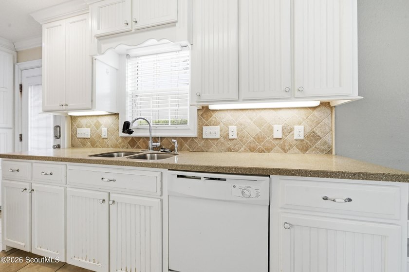 Whether you're looking for a full-time island home, a weekend - photo 11
