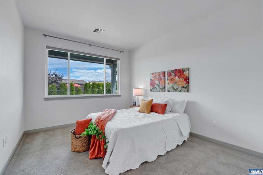 If you want low-maintenance, comfort and convenience, take a - photo 11