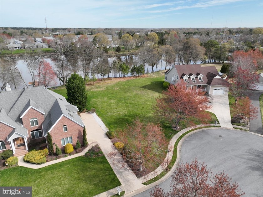 Last Waterfront buildable lot with brand new Dock in Easton Club - photo 3