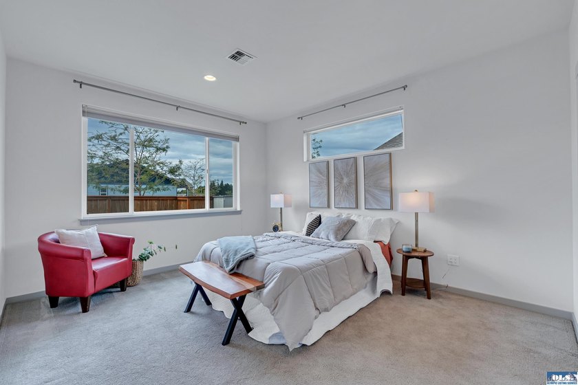 If you want low-maintenance, comfort and convenience, take a - photo 31