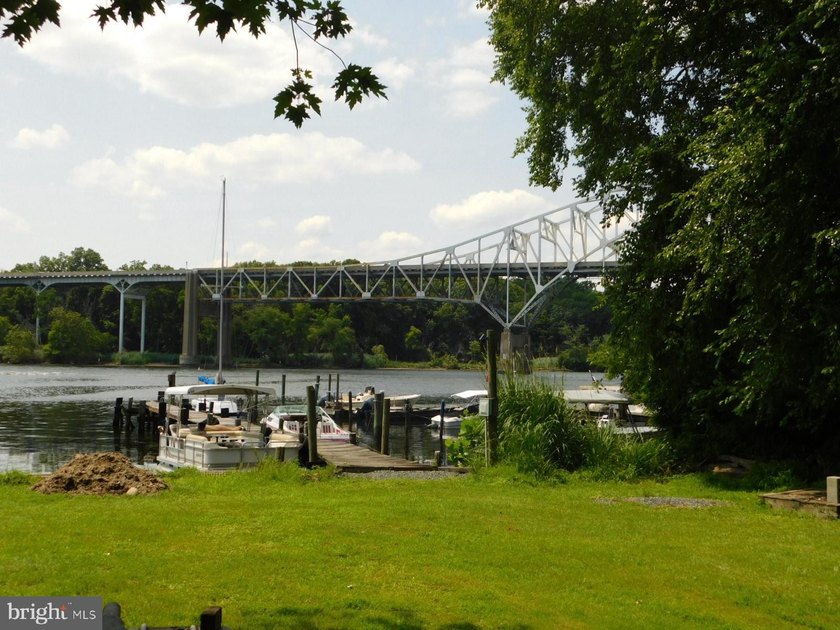 Waterfront with passive income opportunities! Two story home - photo 8