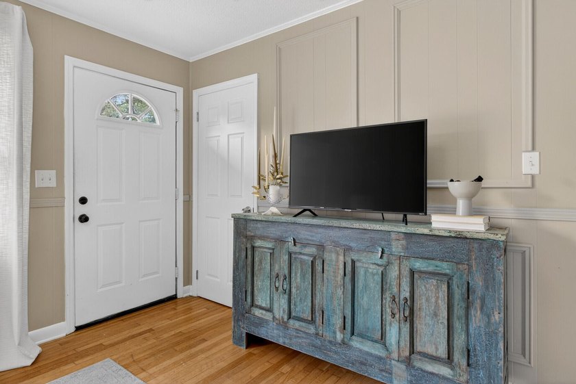 Welcome to 4773 Lysa Avenue, offering approximately 1,400+ - photo 6