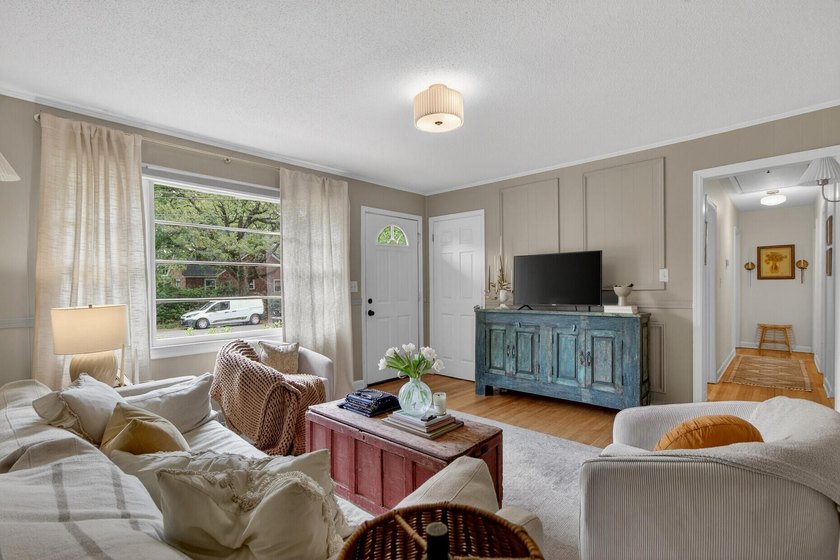 Welcome to 4773 Lysa Avenue, offering approximately 1,400+ - photo 9