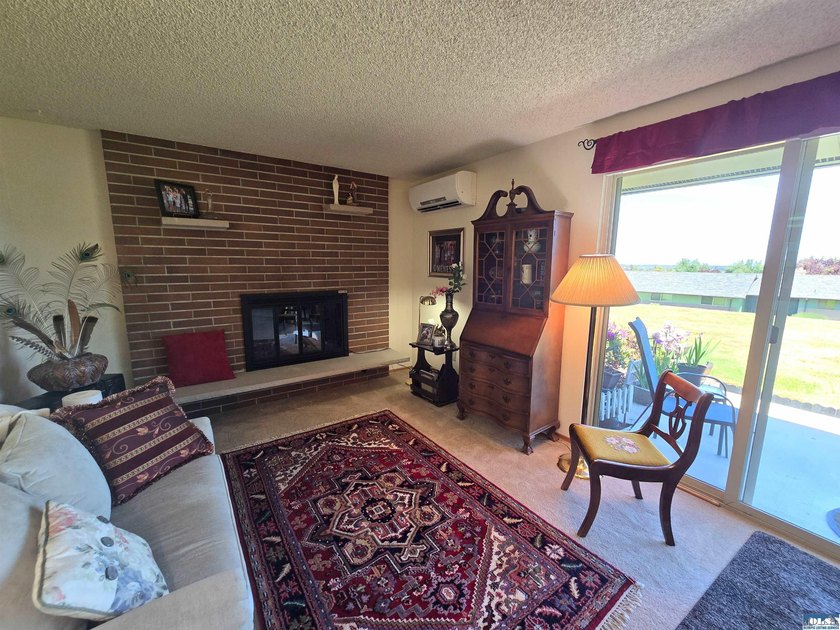 2-bedroom Condo available in the Dominion Terrace 55+ community - photo 20