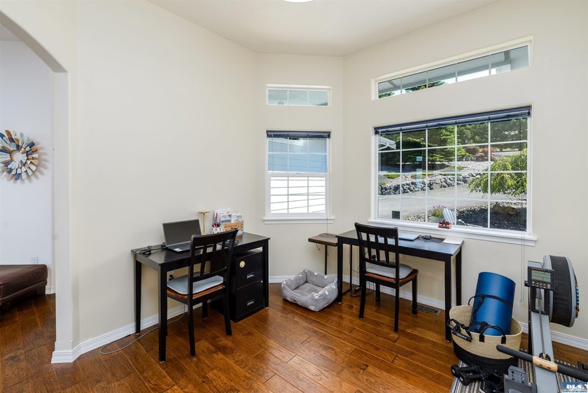 Exceptional Bell Hill home in the highly sought-after Highland - photo 25