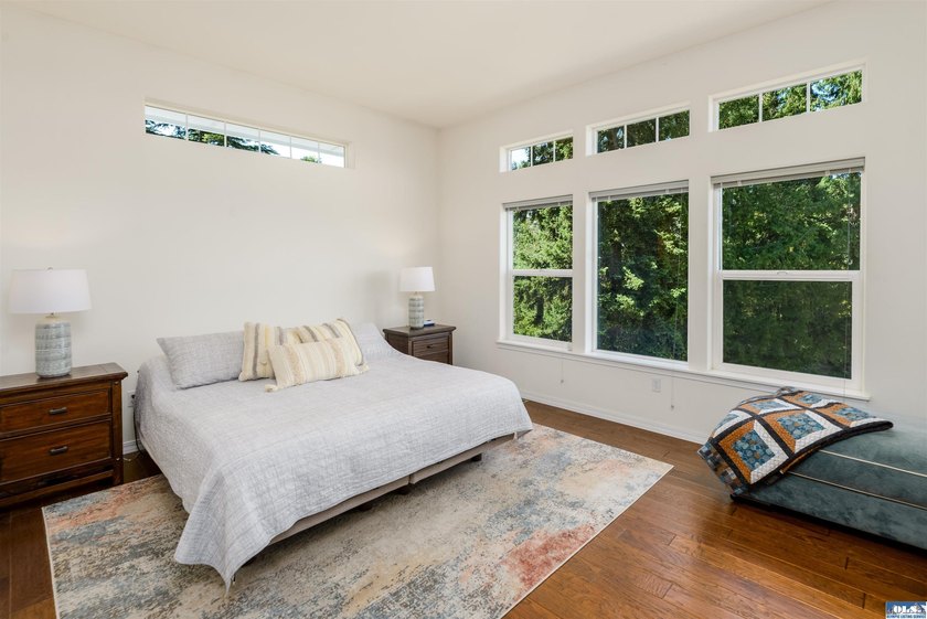 Exceptional Bell Hill home in the highly sought-after Highland - photo 26