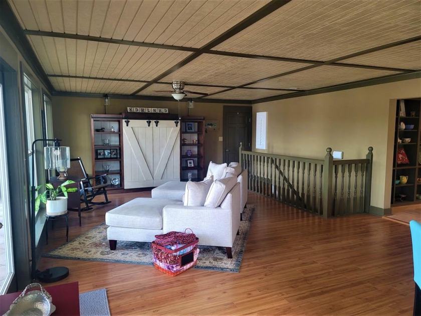 Beautiful Lakefront Home - Under Contract SOLD - photo 13