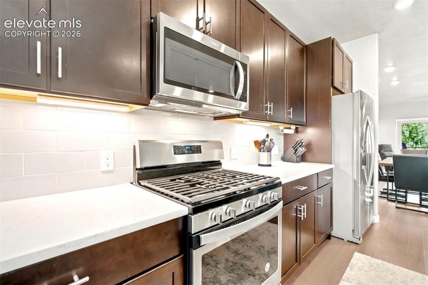 Experience the perfect blend of luxury, convenience and natural - photo 7