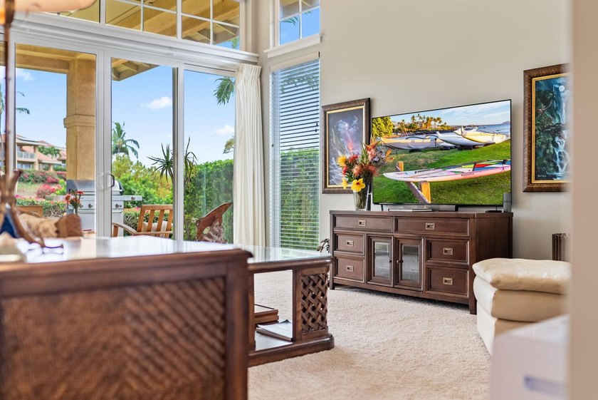 Experience true luxury in the gated community of Hokulani - photo 5