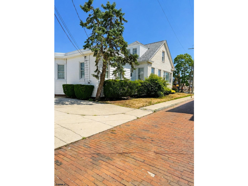 Welcome to 54 N. Harrisburg Avenue, a rare opportunity in the - photo 3