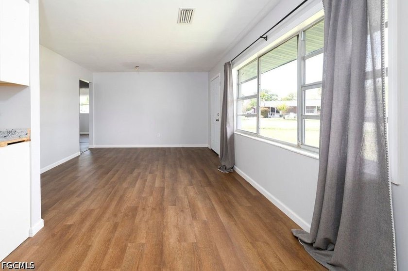 Great investment opportunity or starter home in South Fort - photo 11