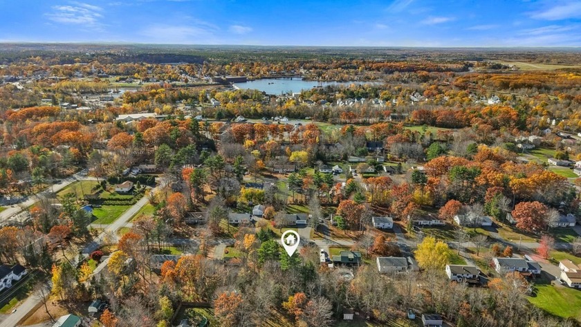This spacious home is in one of Milford&amp;#039;s most sought after - photo 4