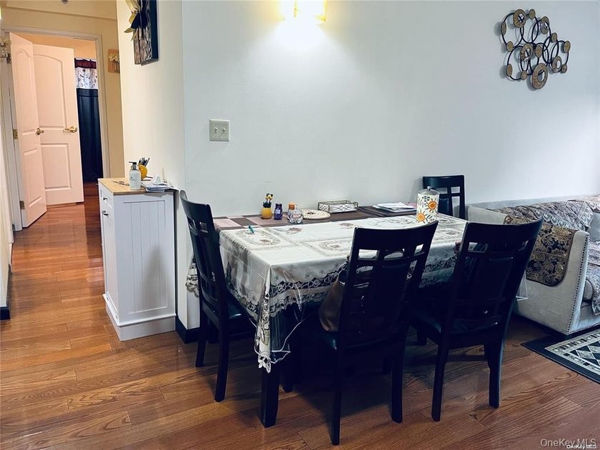 Welcome to your dream home in the heart of Forest Hills! This - photo 5