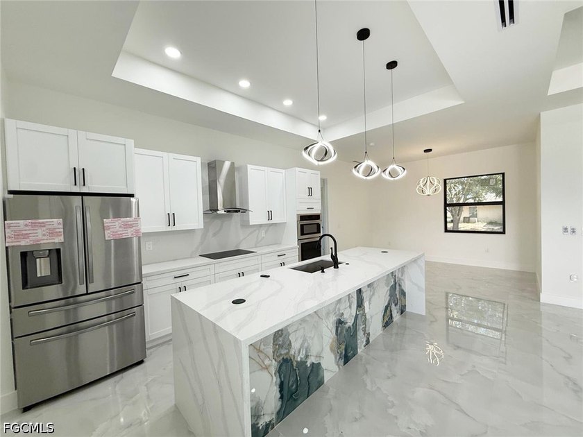 Welcome to this stunning new-build (2026) home on a spacious lot - photo 14