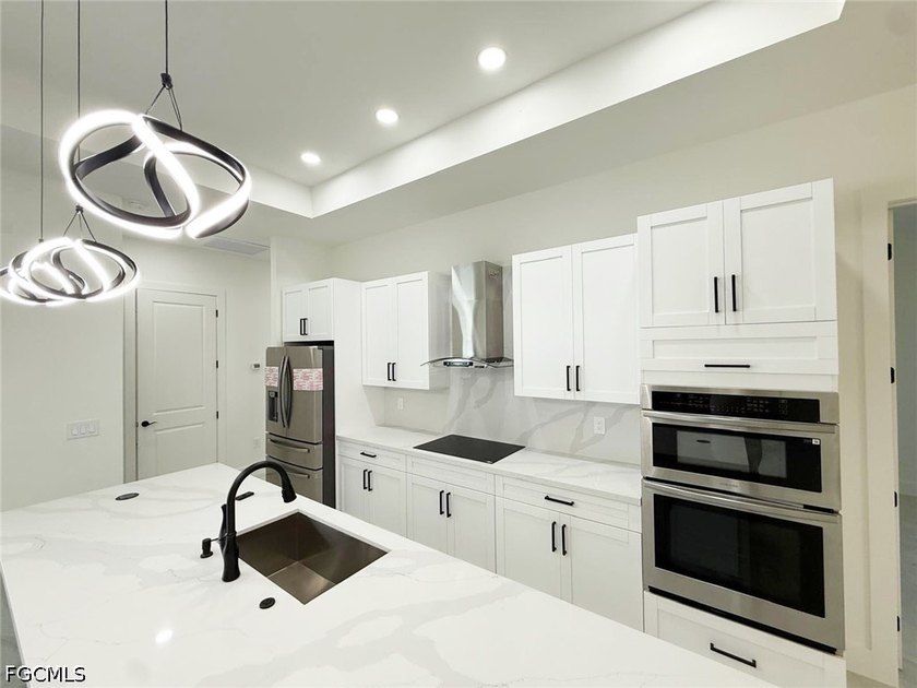 Welcome to this stunning new-build (2026) home on a spacious lot - photo 16