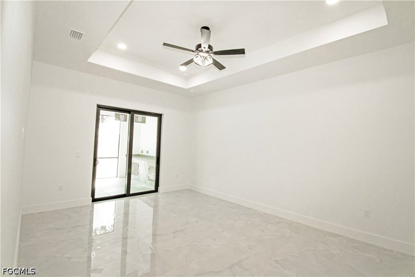 Welcome to this stunning new-build (2026) home on a spacious lot - photo 20
