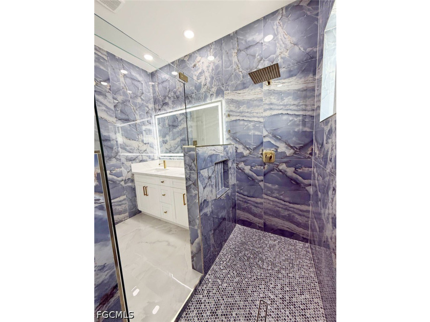 Welcome to this stunning new-build (2026) home on a spacious lot - photo 24