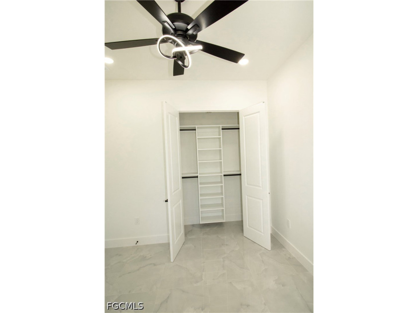 Welcome to this stunning new-build (2026) home on a spacious lot - photo 32