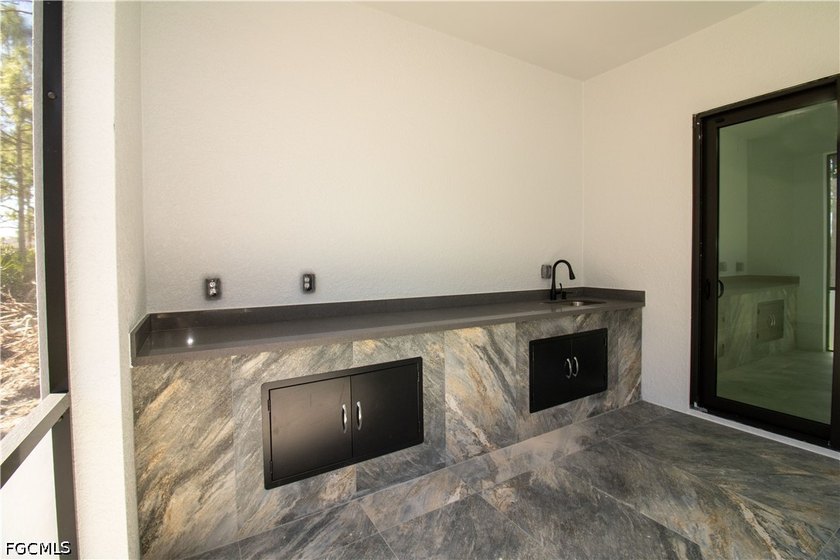 Welcome to this stunning new-build (2026) home on a spacious lot - photo 44