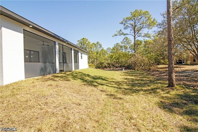 Welcome to this stunning new-build (2026) home on a spacious lot - photo 50