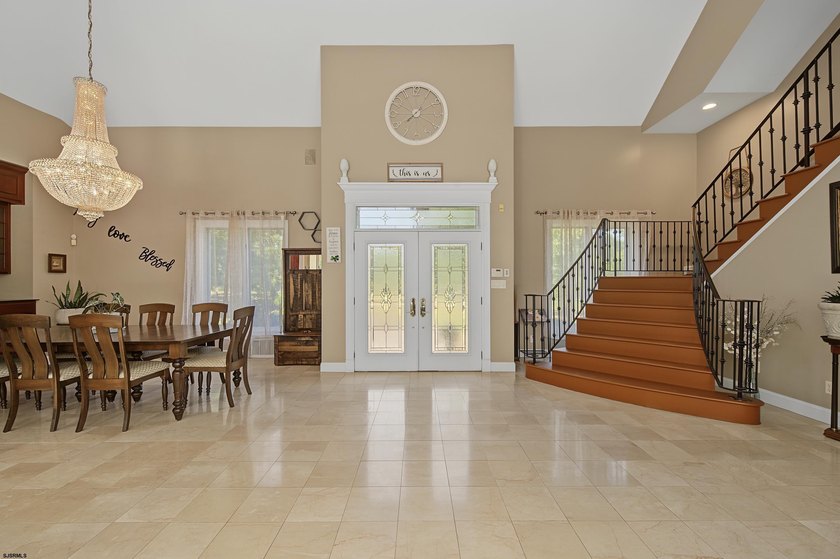 *Stunning Country Estate at 214 Liebig Street A breathtaking - photo 8