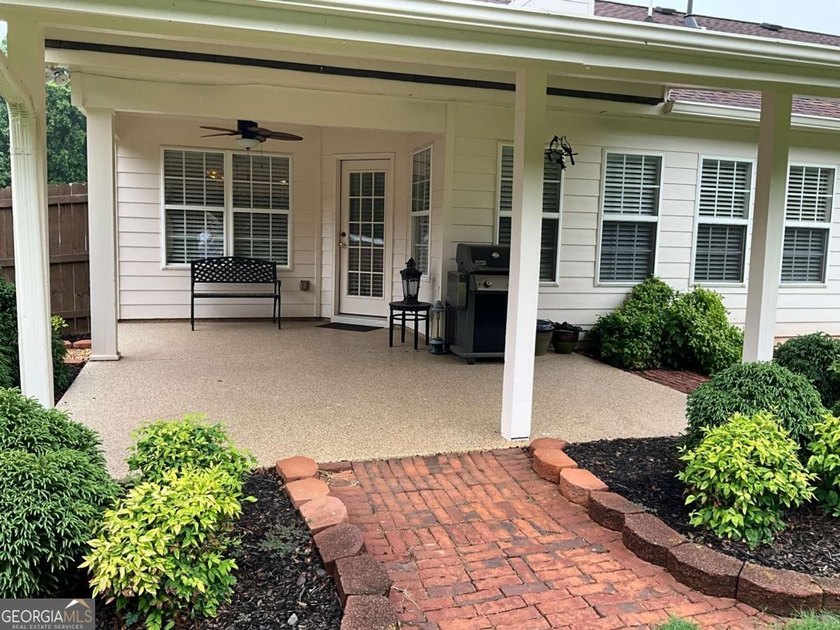 Welcoming large ranch home with 3 car garage in well established - photo 17