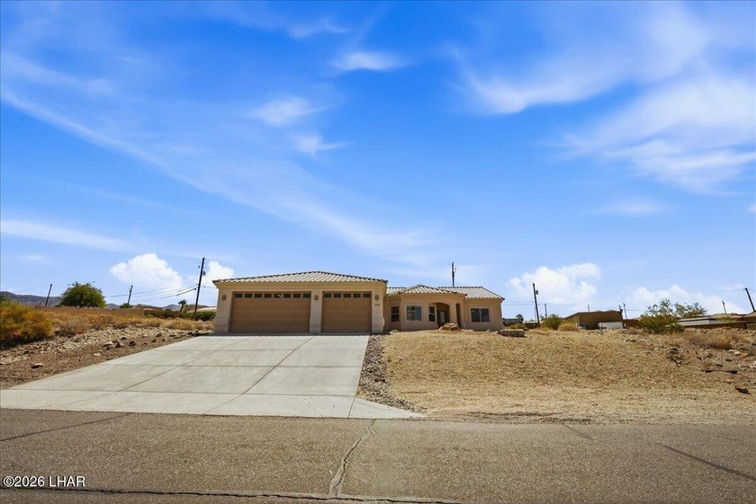 2004 built original-owner 3-bedroom, 2-bath home featuring a - photo 33