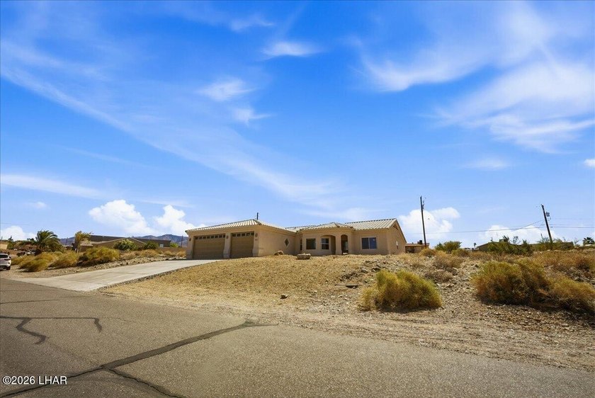 2004 built original-owner 3-bedroom, 2-bath home featuring a - photo 34