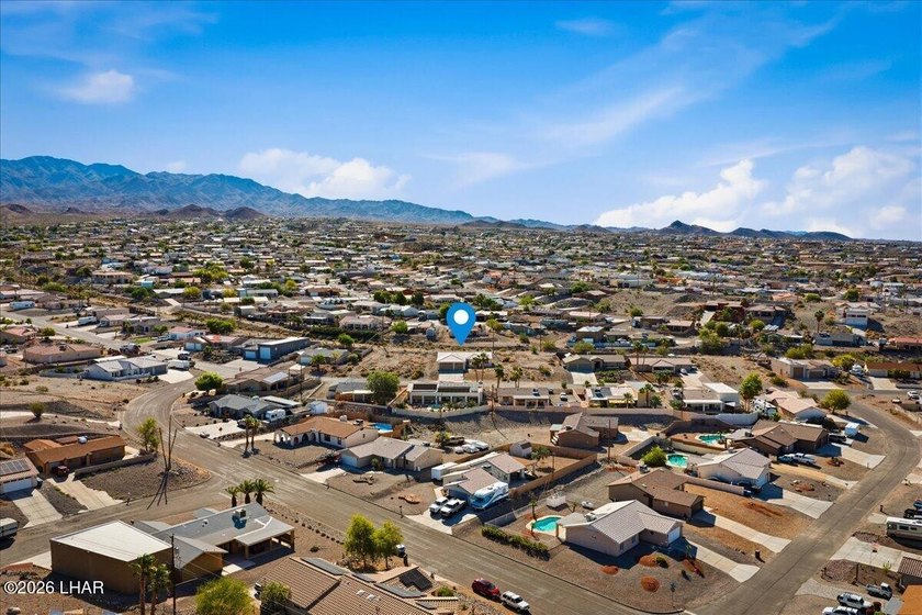 2004 built original-owner 3-bedroom, 2-bath home featuring a - photo 44