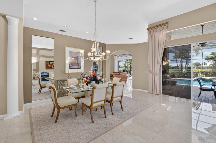 Welcome home to one of Aberdeen Country Clubs magnificent Estate - photo 14