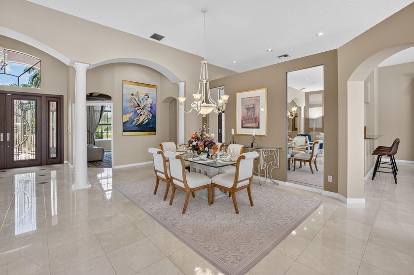 Welcome home to one of Aberdeen Country Clubs magnificent Estate - photo 17