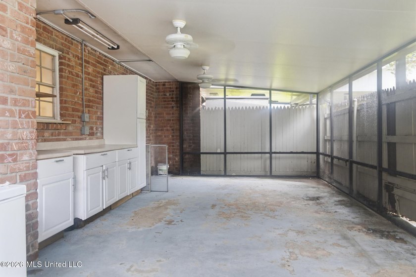 Nestled within the charming Heritage Place community, this - photo 23
