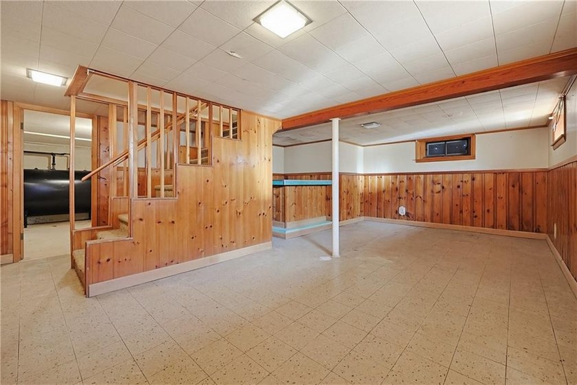 Welcome to 145 Glenwood Drive in desirable North Kingstown. This - photo 28